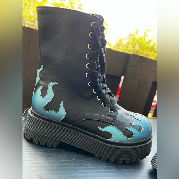 RARE! Dolls Kill Current Mood Blue Flame Combat Boots - Picture 9 of 16